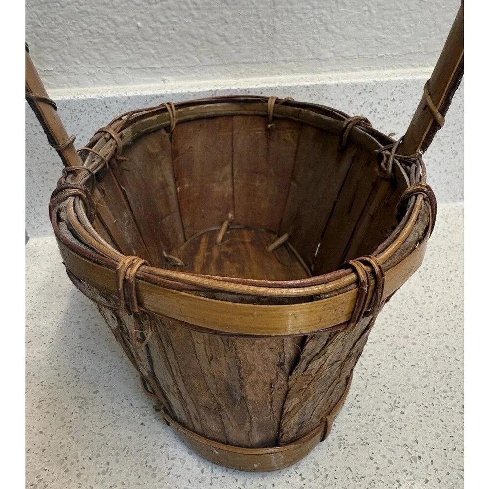 Vtg Primitive Native Tree Bark Basket Decor Hanging Gathering Berry Rustic